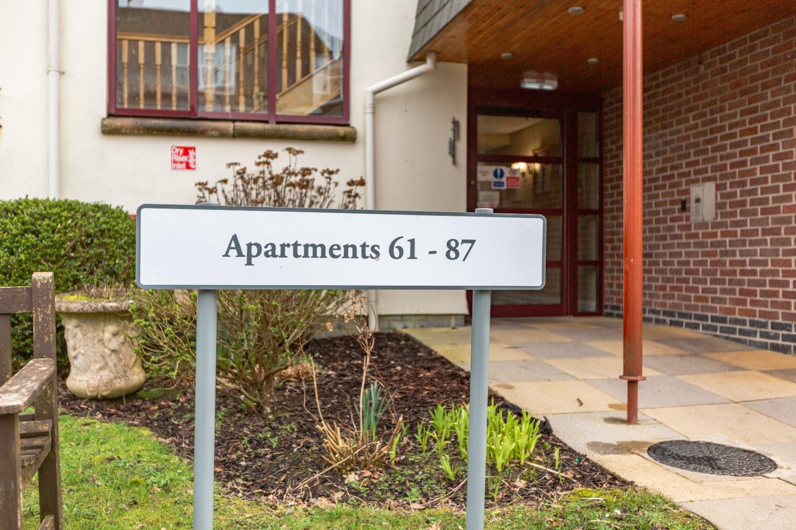 Clyne Common, Swansea, SA3 3JB